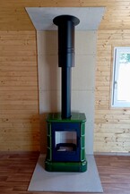 mobilheim celoroční s kachlovými kamny 